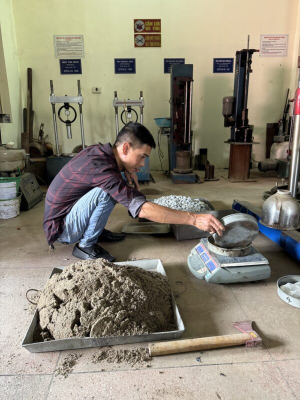 Thí nghiệm chuyên ngành xây dựng